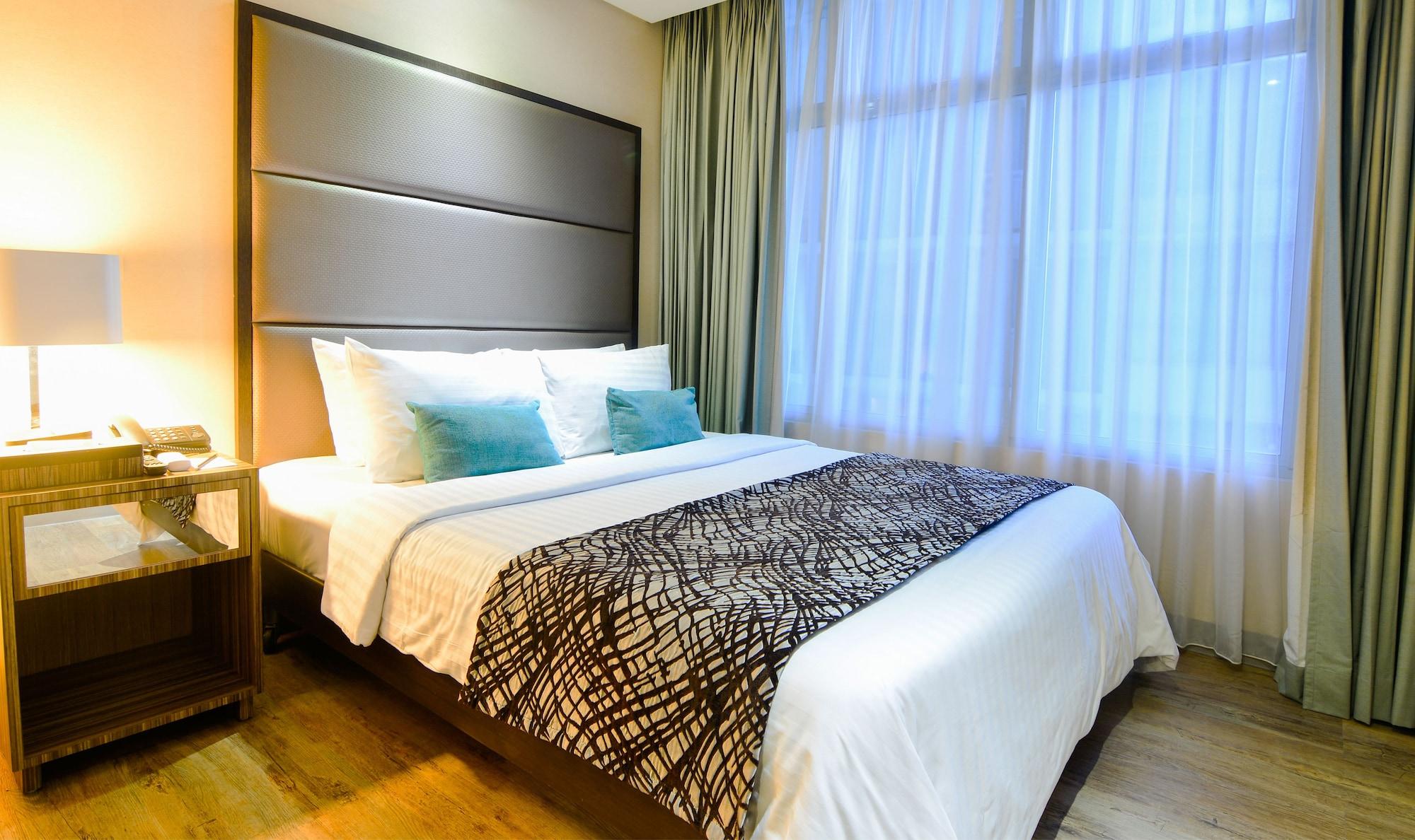 Best Western Antel Spa Hotel Suites Makati City Екстериор снимка